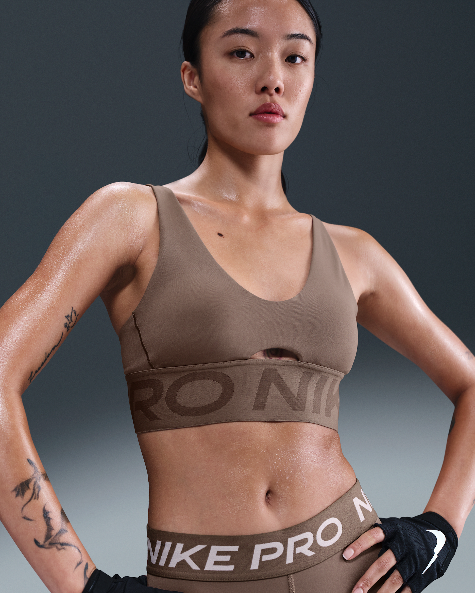NIKE公式】ナイキ プロ インディ プランジ ウィメンズ ミディアム